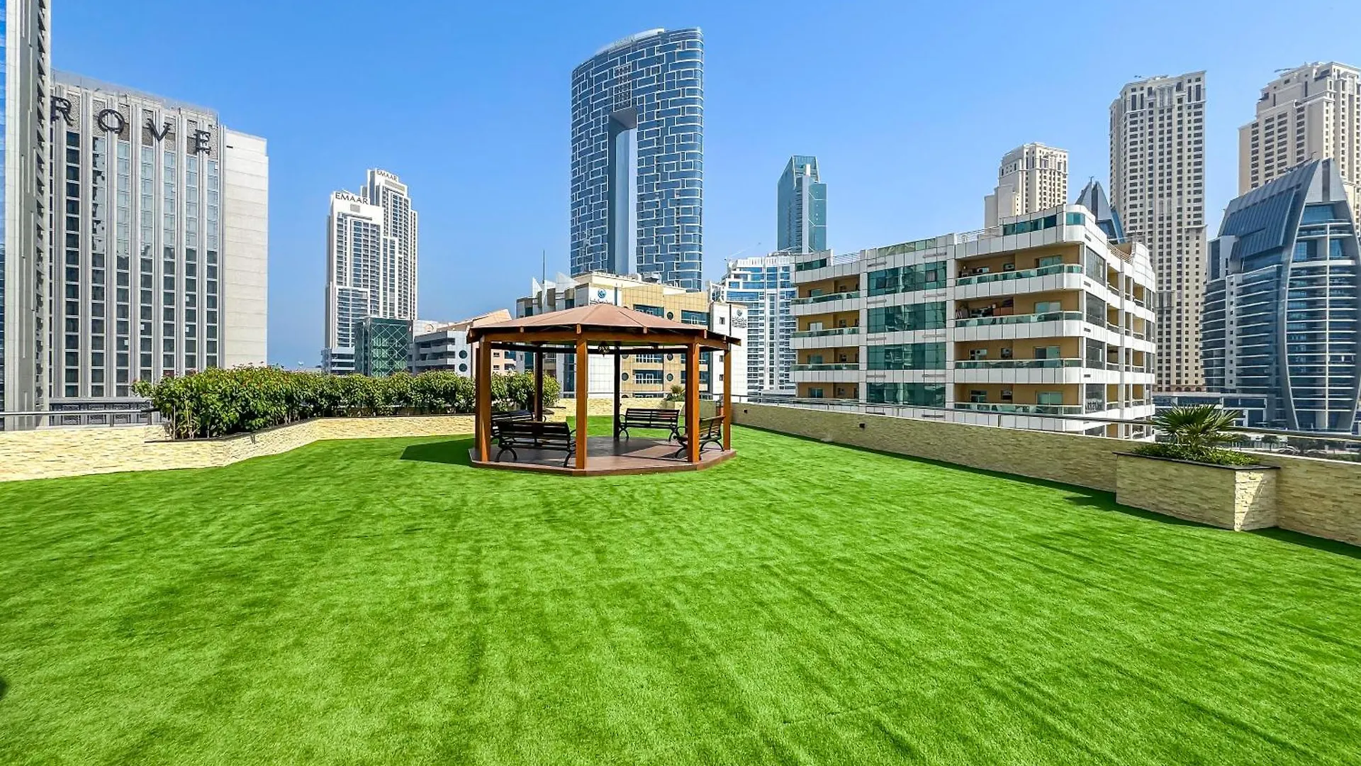 Modern 1Br Near Jbr, Marina Views, Pool & Gym Apartment Dubai